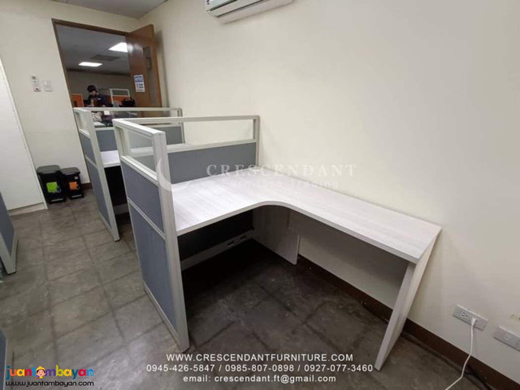 L-SHAPE OFFICE TABLE PARTITION WITH GLASS