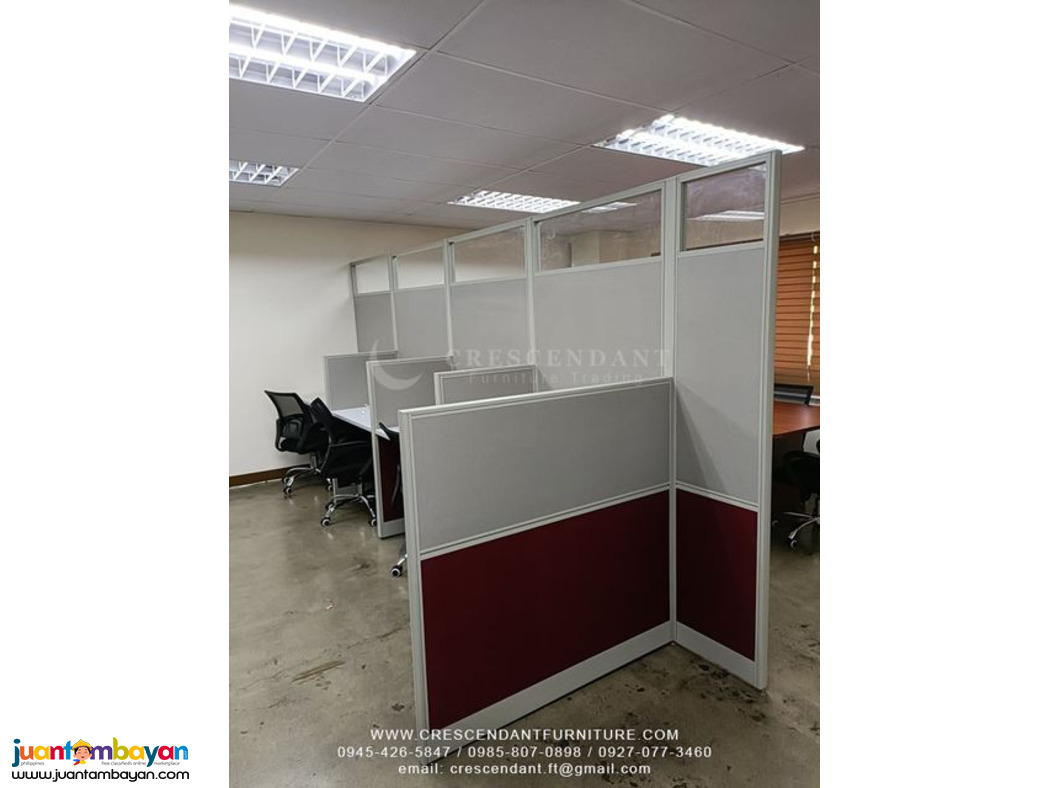 OFFICE CUBICLE WORKSTATION WITH OFFICE DIVIDER 