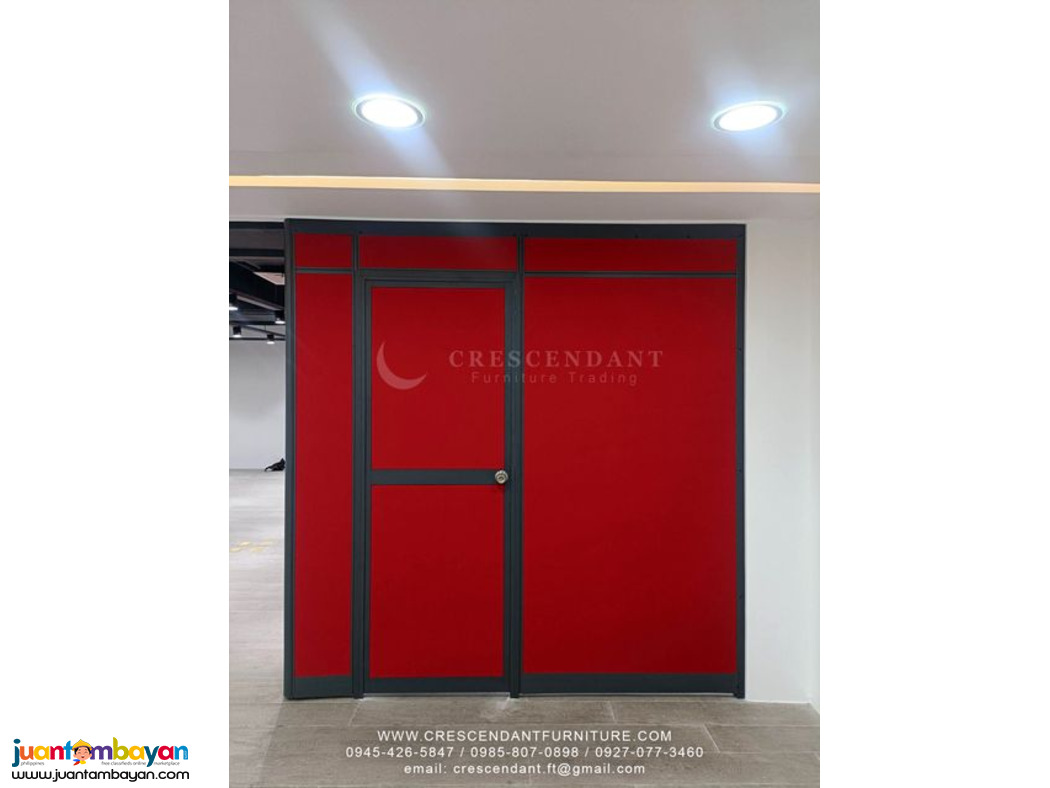 MODULAR WALL OFFICE PARTITION WITH DOOR FULL FABRIC