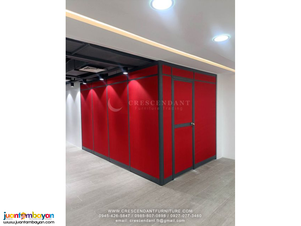 MODULAR WALL OFFICE PARTITION WITH DOOR FULL FABRIC