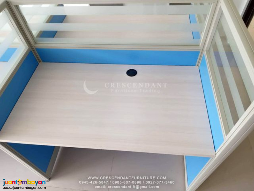 FABRIC PARTITION W/ GLASS AND FROSTICK STRIPE CUBICLE