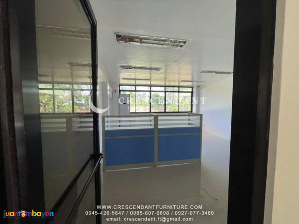 FABRIC PARTITION W/ GLASS AND FROSTICK STRIPE CUBICLE