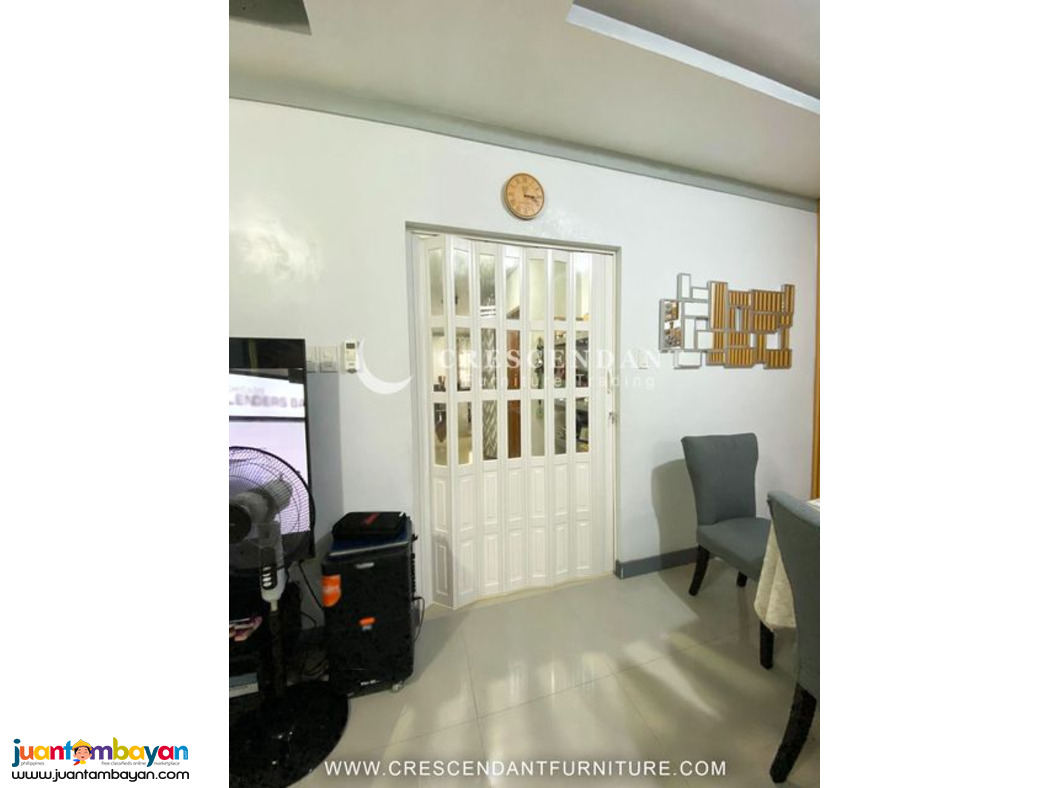 FRENCH TYPE ACCORDION FOLDING DOOR