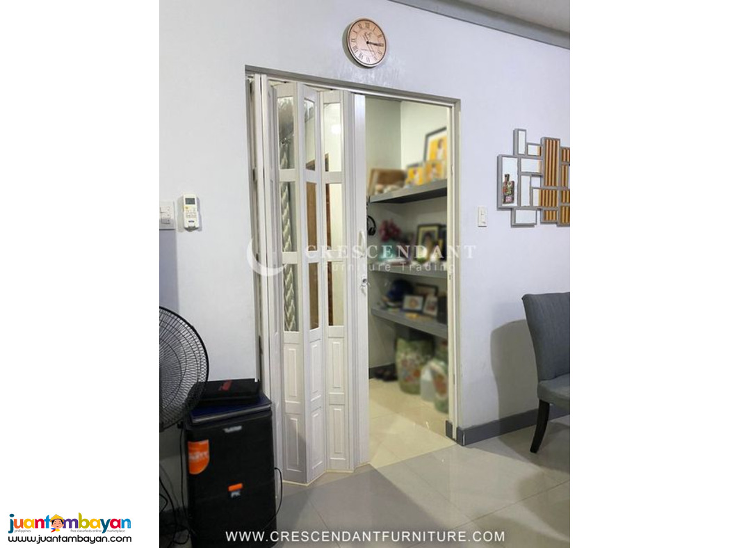 FRENCH TYPE ACCORDION FOLDING DOOR