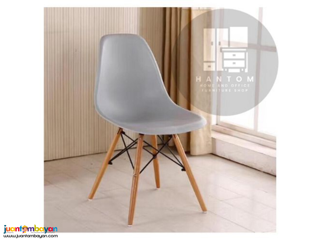 PANTRY CHAIR WOODEN LEGS 