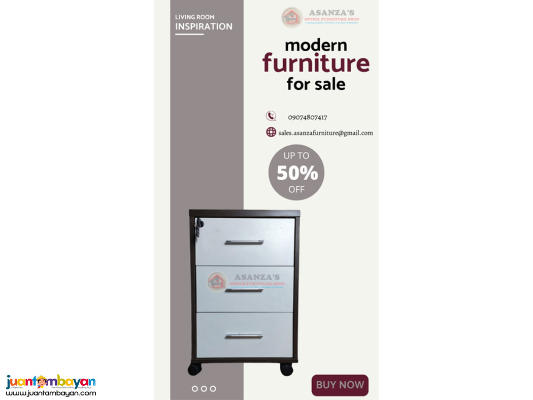 sTEEL MOBILE PEDESTAL 