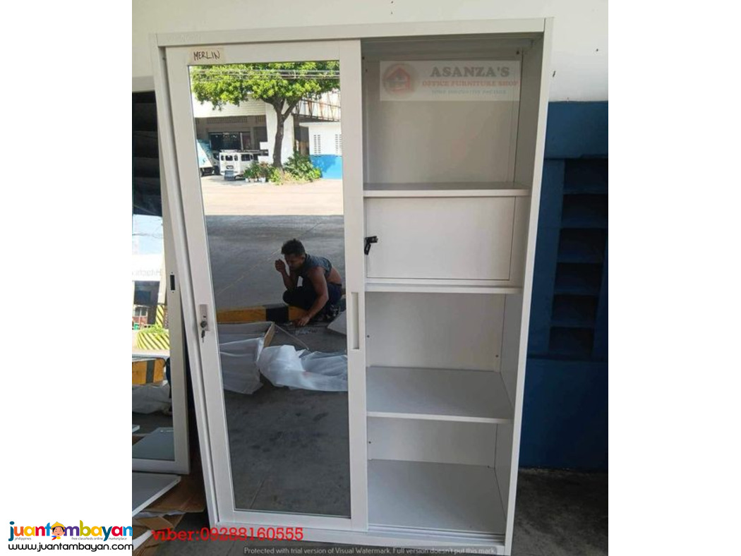METAL WARDROBE