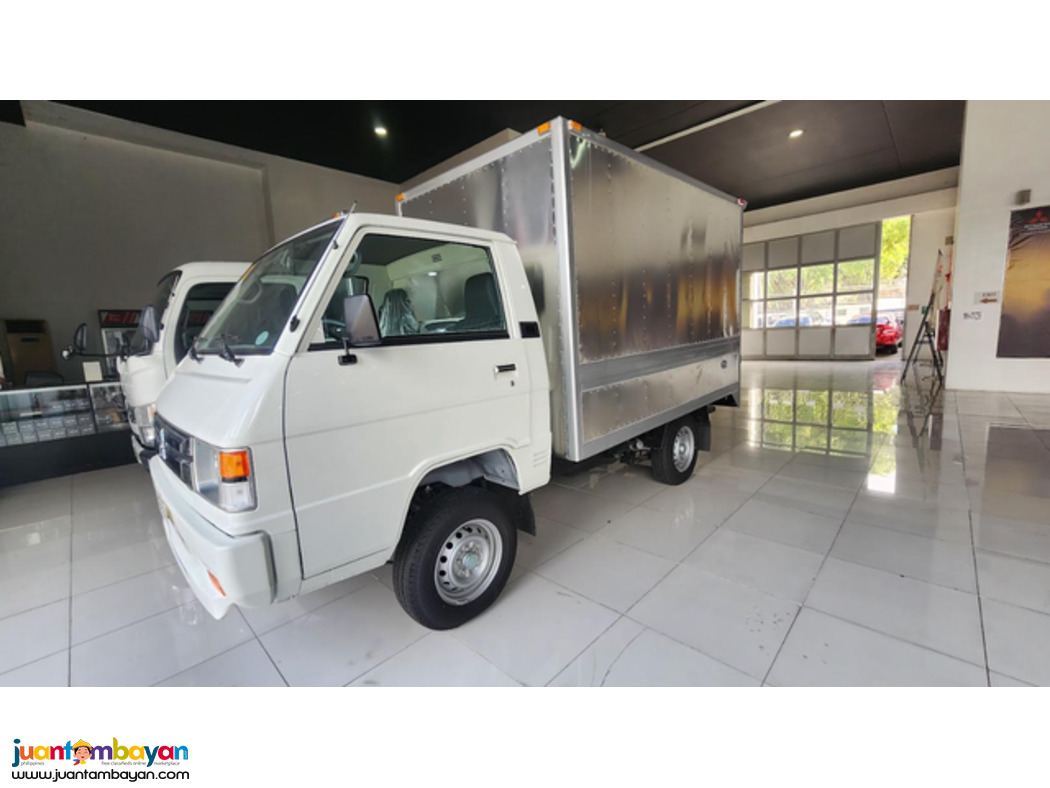 MITSUBISHI L300