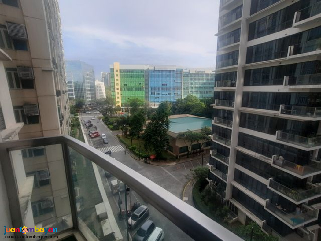 Condo for Sale near Venice Grand Canal Mall Taguig