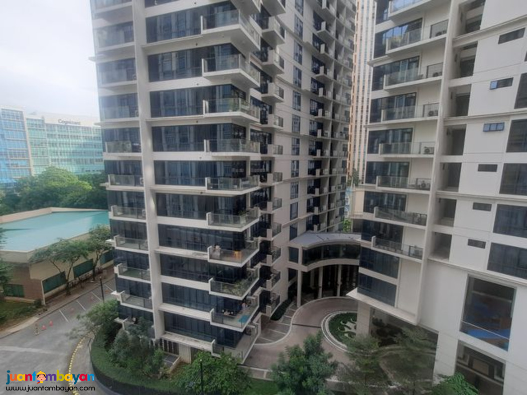 Condo for Sale near Venice Grand Canal Mall Taguig
