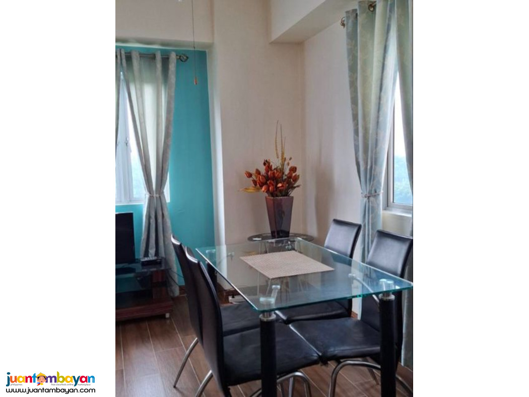 1-Bedroom Condo in McKinley Hill with Stunning View & City Life 
