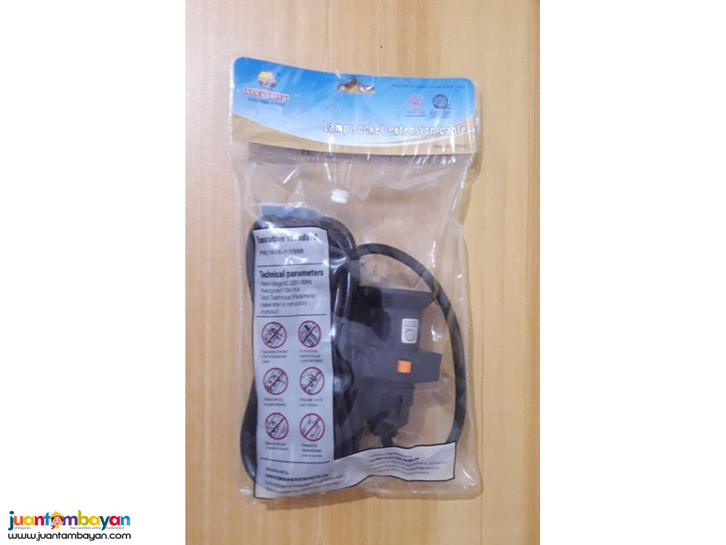 Lamp socket extension cable with 2 outlets and on/off switch.