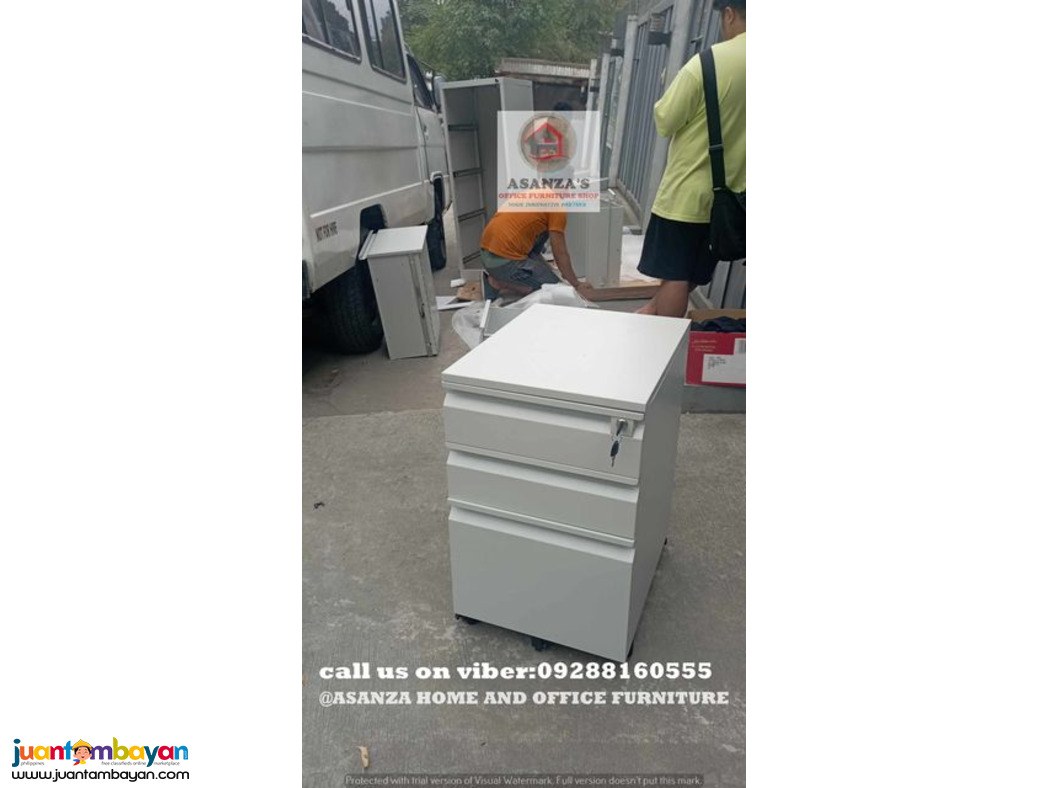 MOBILE PEDESTAL RECCESSED HANDLE