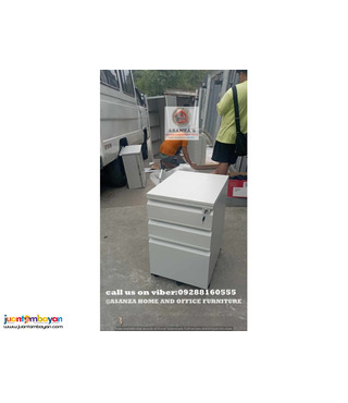 MOBILE PEDESTAL RECCESSED HANDLE