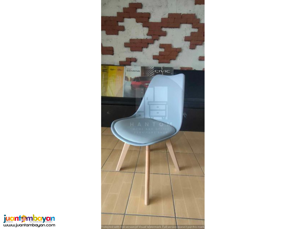 PANTRY CHAIR WOODEN LEGS LEATHER SEAT (FOAM INSIDE)