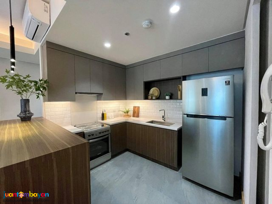 2BR HIGH END CONDO CEBU BUSINESS OARK NEAR AYALA CENTER