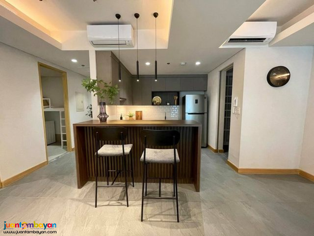 2BR HIGH END CONDO CEBU BUSINESS OARK NEAR AYALA CENTER