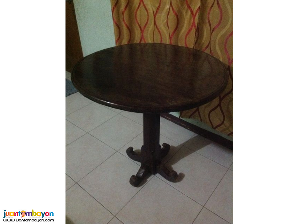Elegant Antique 100-year-old Victorian-Era-Style Solid Narra Table 