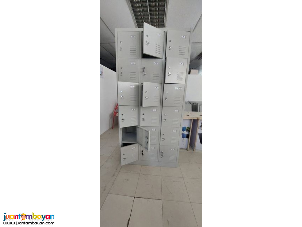 Steel locker 18 Doors Pre-owned