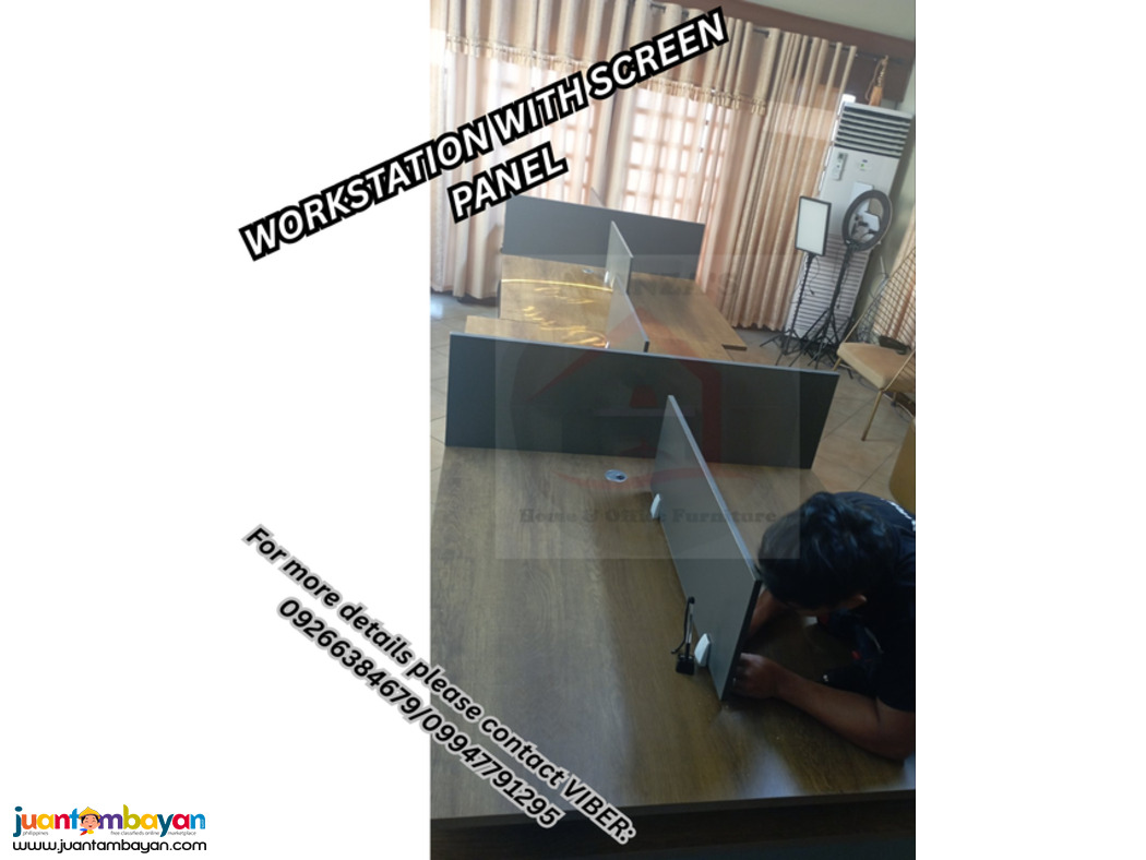 WORKSTATION WITH SCREEN PANEL