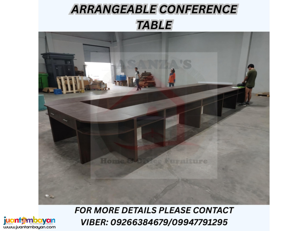 ARRANGEABLE CONFERENCE TABLE