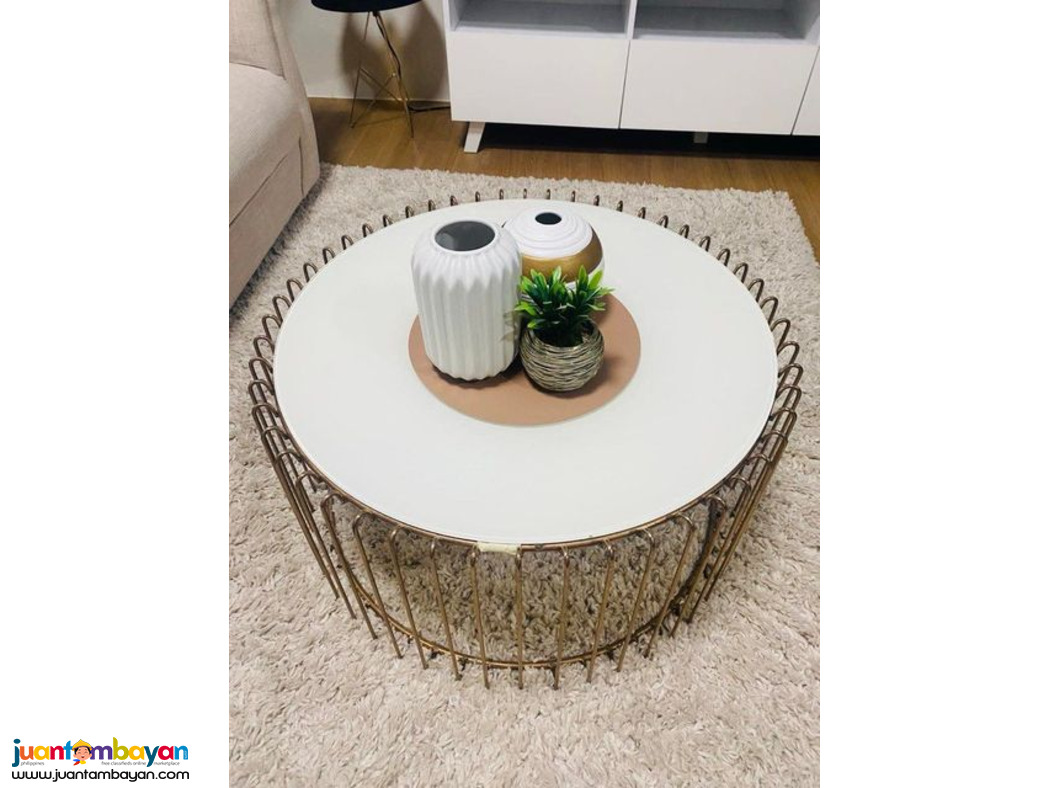 Round center or Coffee table for sale!