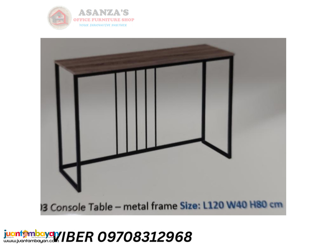 CONSOLE TABLE 