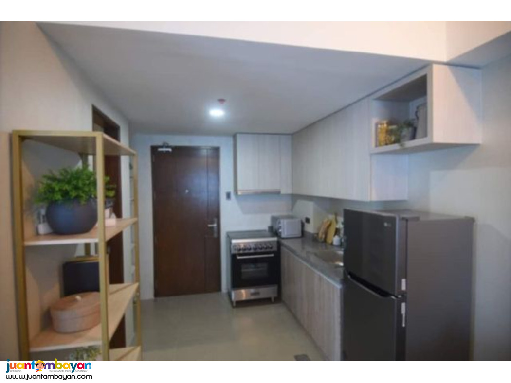 Madrid Tower Residential Unit  for sale in sta.lucia Mall cainta Rizal
