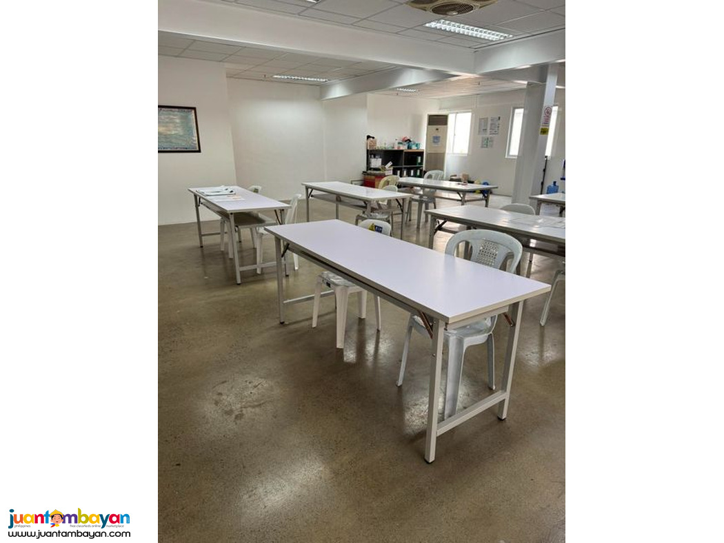 STEEL PANTRY TABLE WITH LAYER