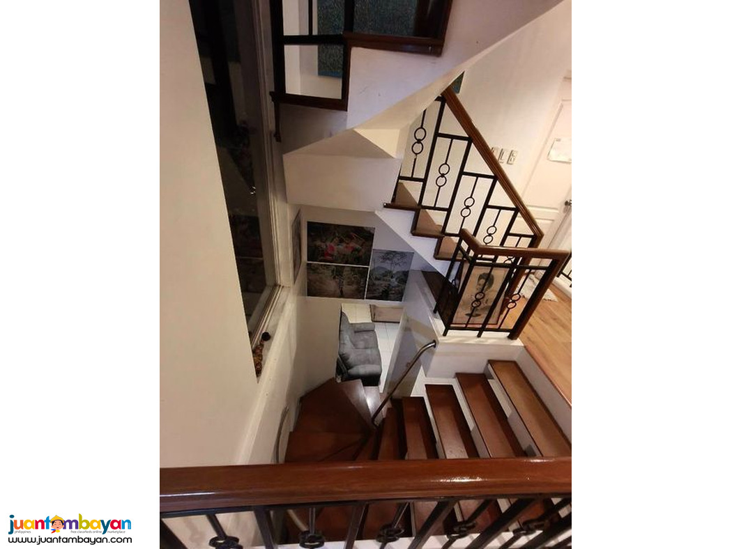 FOR SALE HOUESE AND LOT