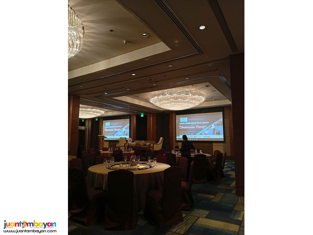 White Screen Fast fold and Projector for Rental Events