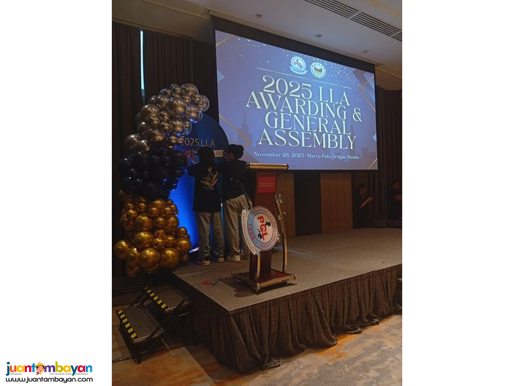 White Screen Fast fold and Projector for Rental Events