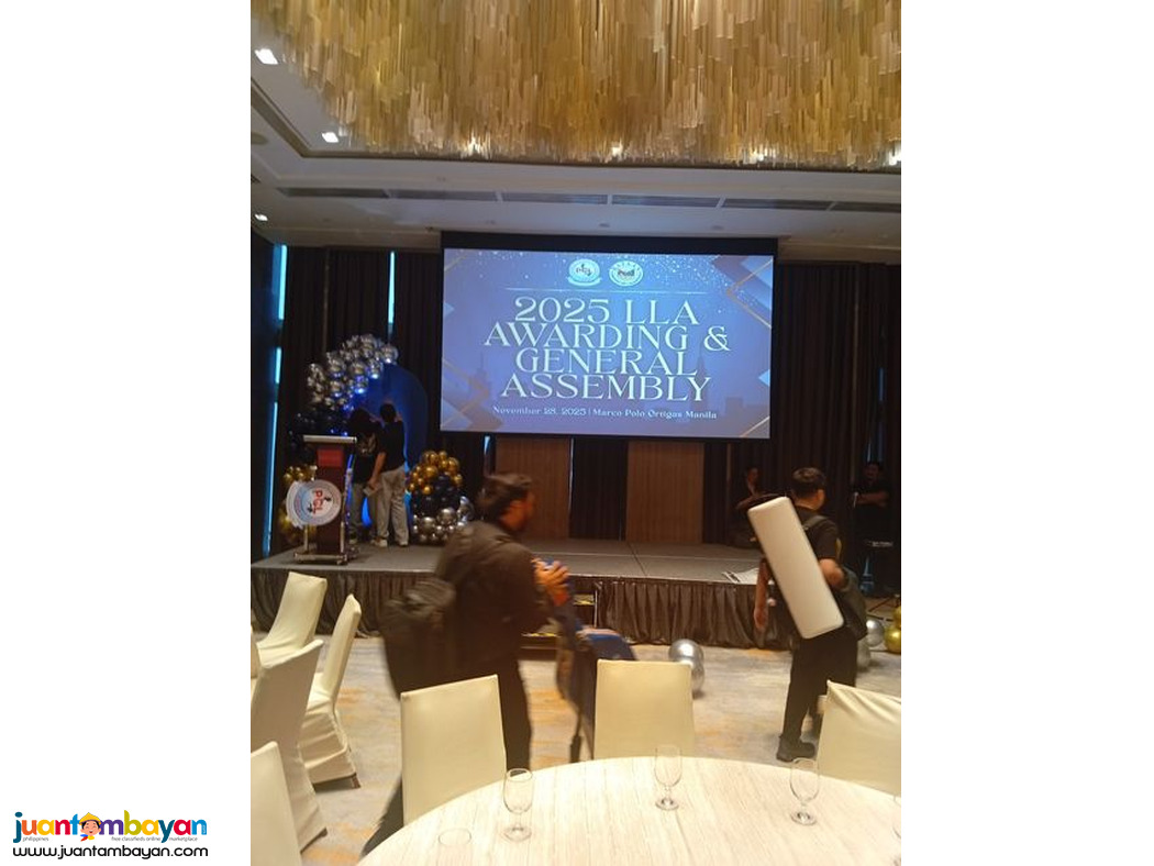 White Screen Fast fold and Projector for Rental Events