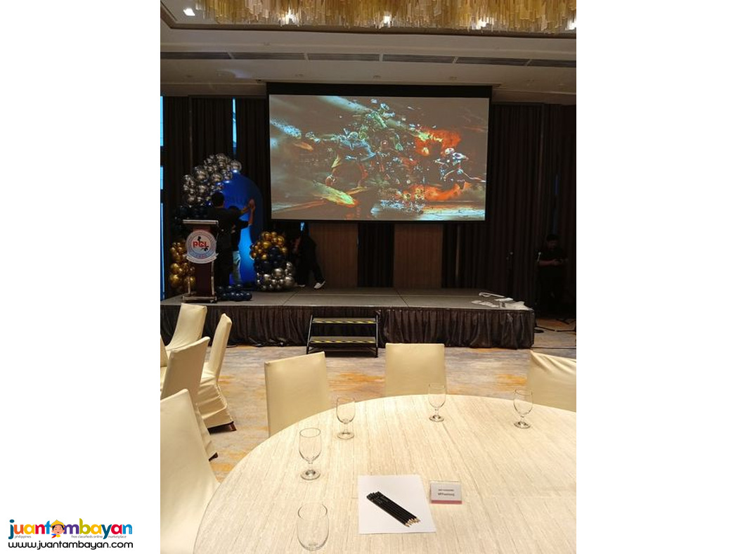 White Screen Fast fold and Projector for Rental Events