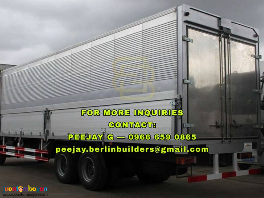 10-WHEELER HOWO A7 WINGVAN sinotruk