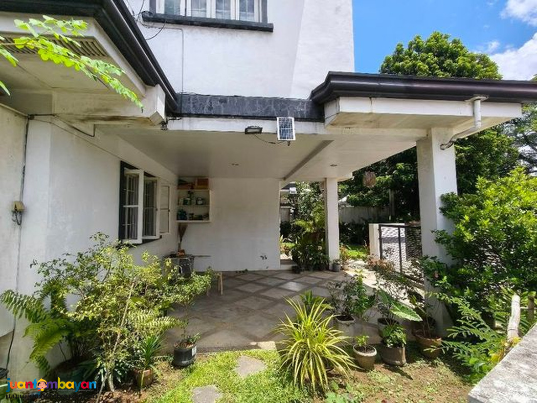 RUSH! FOR SALE HOUSE AND LOT