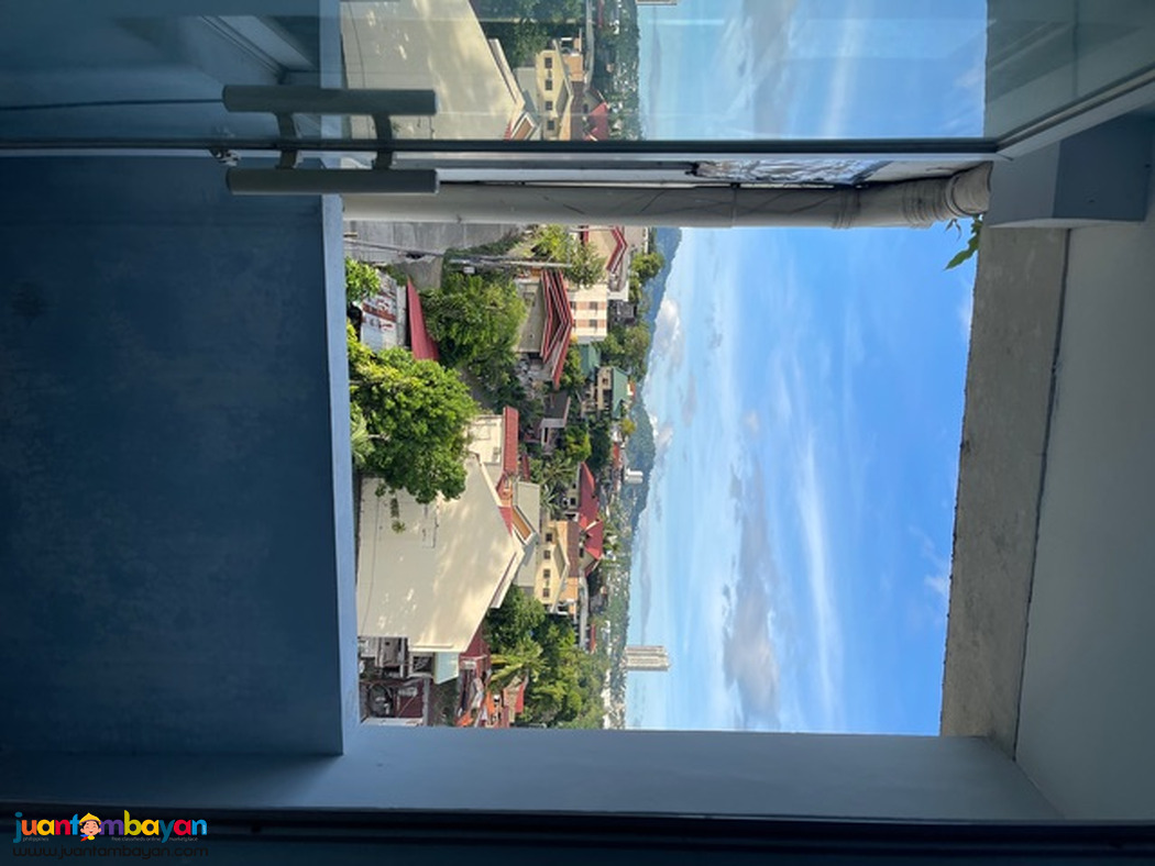 1 Bedroom Condo with Balcony View Cebu City