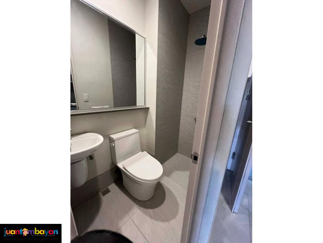 Quezon City condo near Munoz, Landers and S&R Congressional