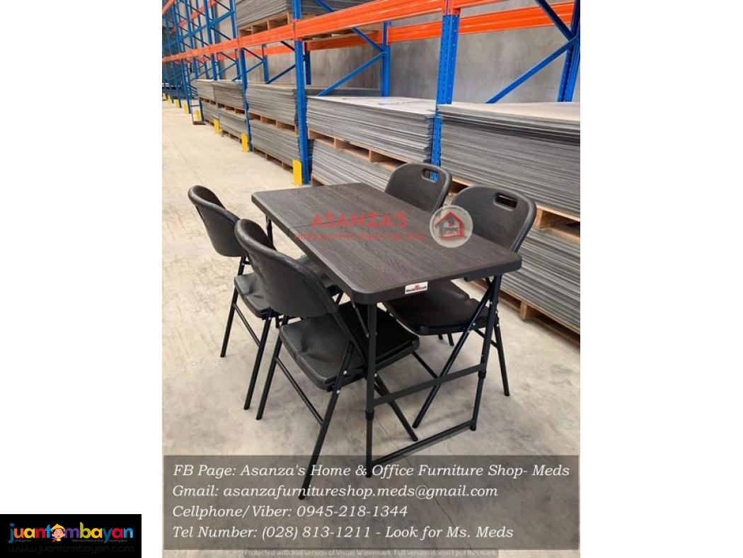 FOLDING TABLE & CHAIRS 