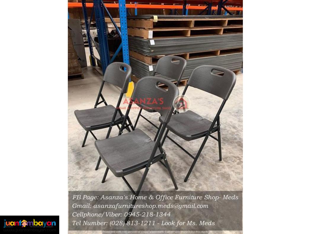 FOLDING TABLE & CHAIRS 