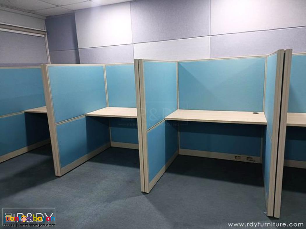 MODULAR OFFICE PARTITION AND TABLE/ WORKSTATION/ CUBICLE
