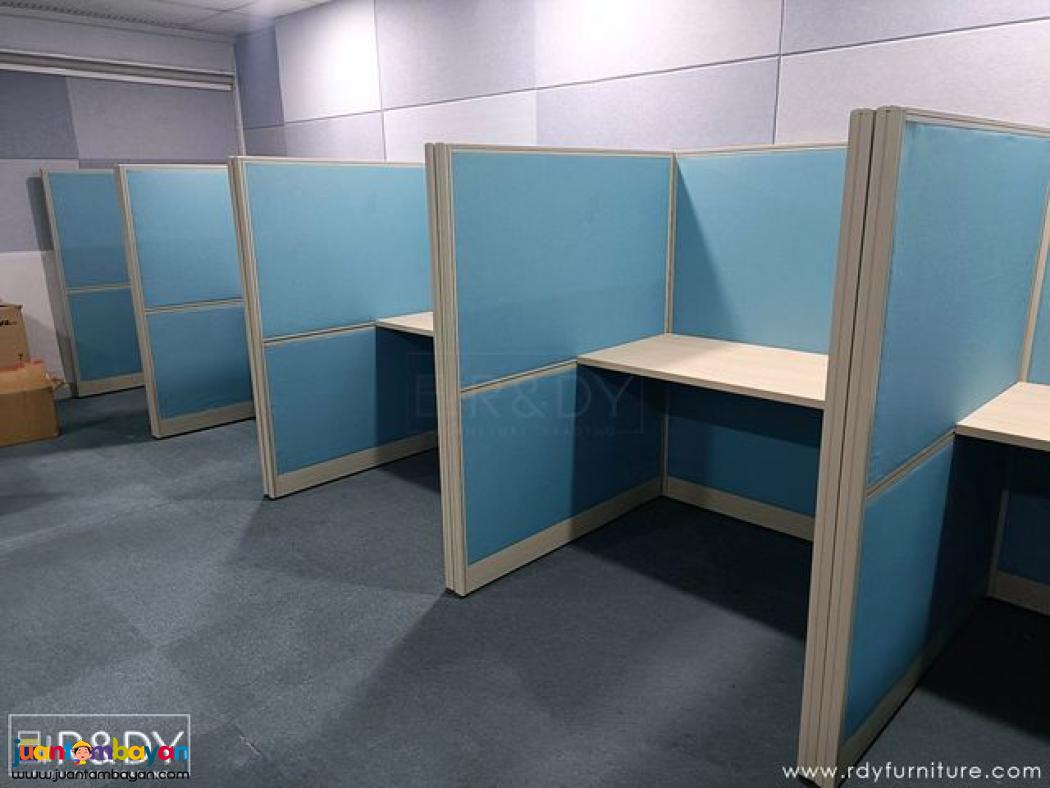 MODULAR OFFICE PARTITION AND TABLE/ WORKSTATION/ CUBICLE