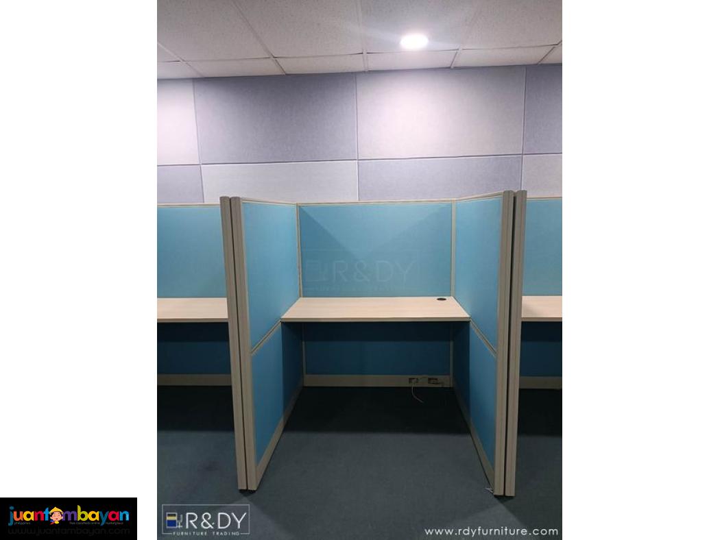 MODULAR OFFICE PARTITION AND TABLE/ WORKSTATION/ CUBICLE