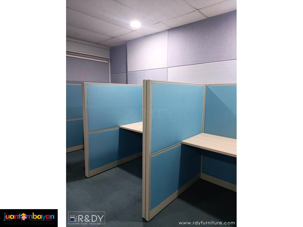 MODULAR OFFICE PARTITION AND TABLE/ WORKSTATION/ CUBICLE