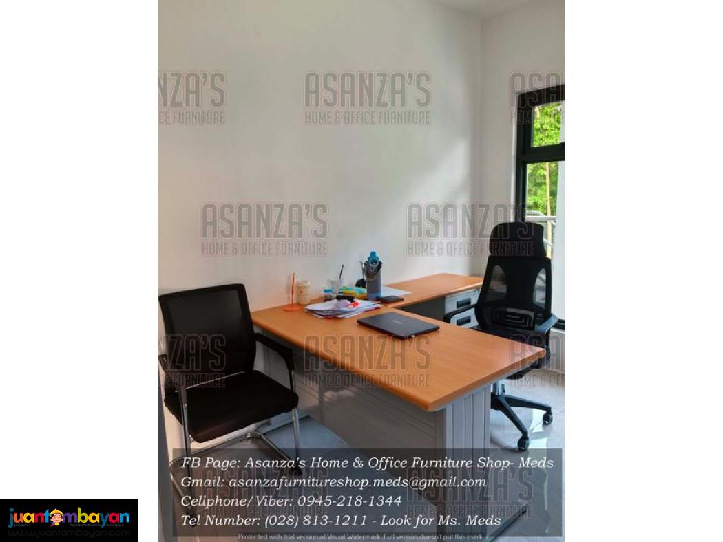L-TYPE OFFICE TABLE & OFFICE CHAIRS 