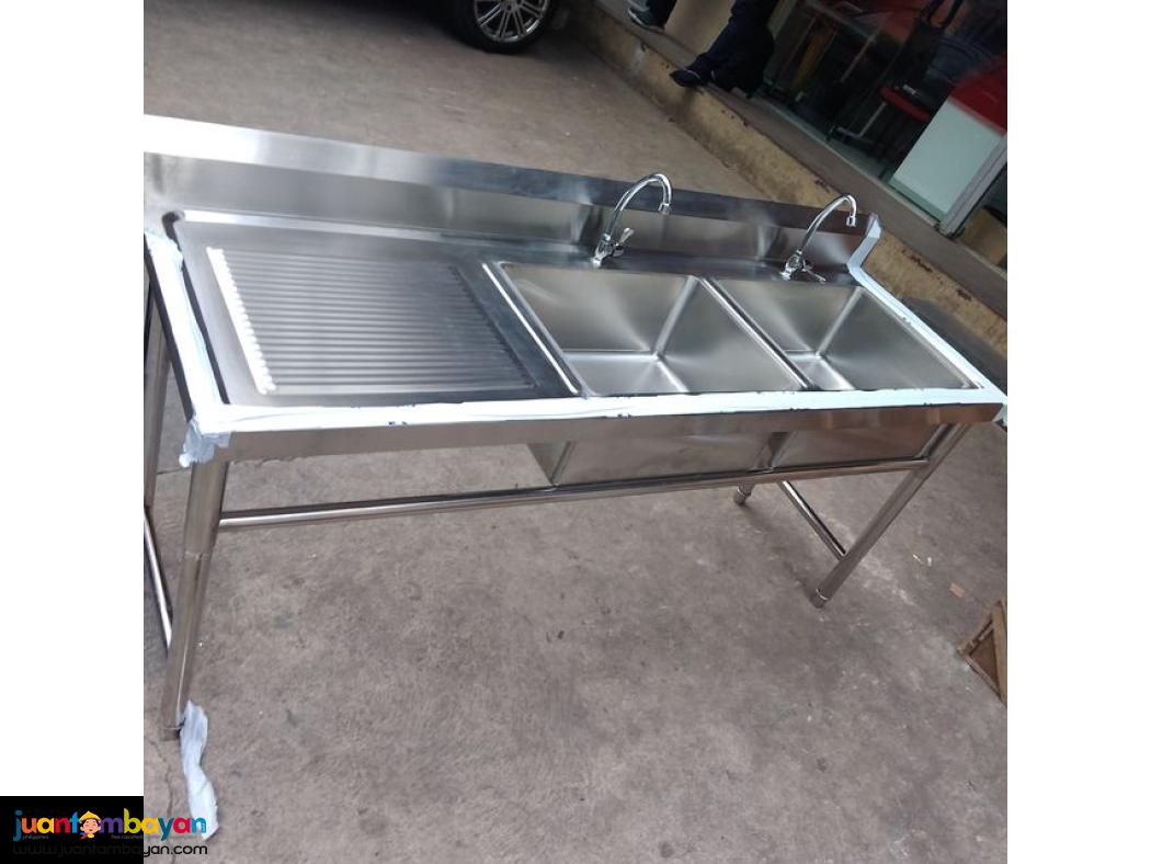 KITCHEN SINK WITH STAND