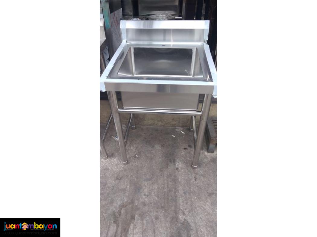 KITCHEN SINK WITH STAND
