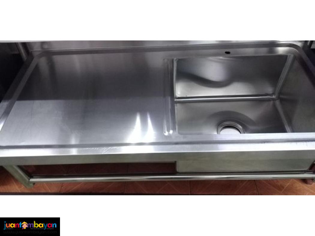 KITCHEN SINK WITH STAND