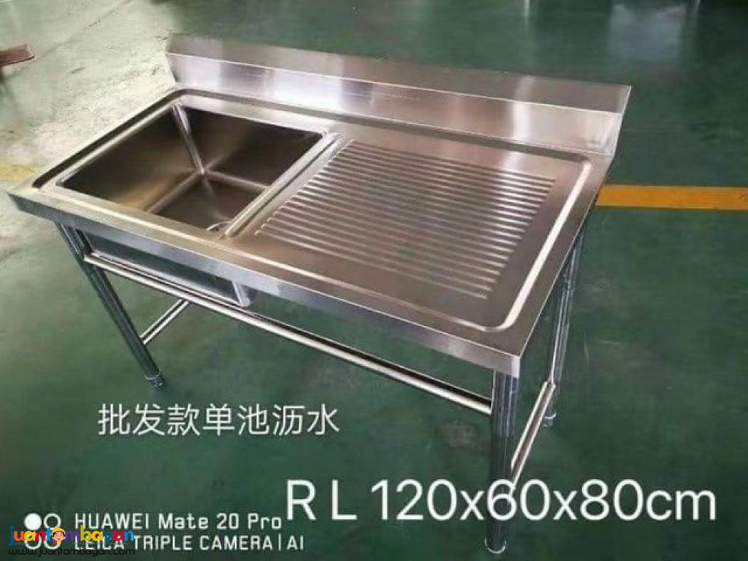 KITCHEN SINK WITH STAND