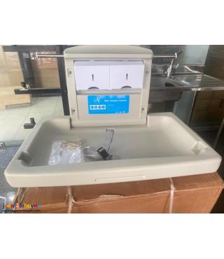 BABY STATION CHANGING TABLE